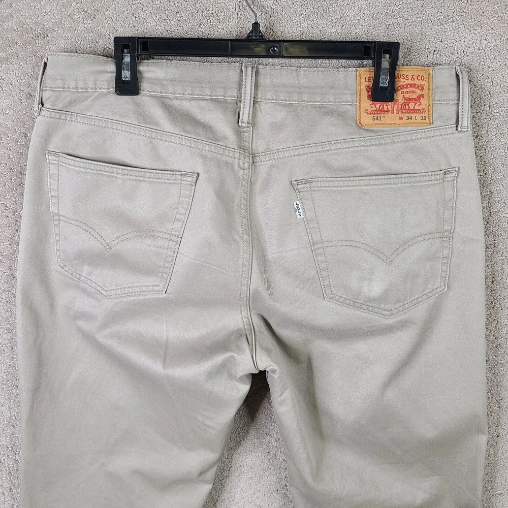 Levis Jeans Mens 34x30 (36x30) Beige 541‎ Straight Distressed Zip Fly Stretch
